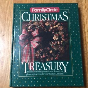 Vintage The Family Circle Christmas Treasury book 1986 hardback